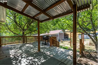 205 N Maple Hill Rd, Kelso, WA 98626 - Photo 27