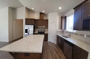 10727 NE 107th Wy, Vancouver, WA 98662 - Photo 3