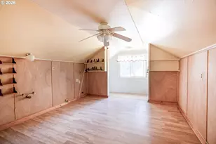 47433 School St, Oakridge, OR 97463 - Photo 9