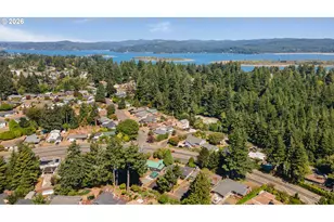 1183 Ocean Terrace, Coos Bay, OR 97420 - Photo 45