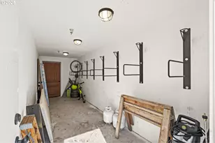 6928 SE Raymond Ct, Portland, OR 97206 - Photo 19