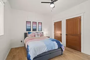 6928 SE Raymond Ct, Portland, OR 97206 - Photo 13