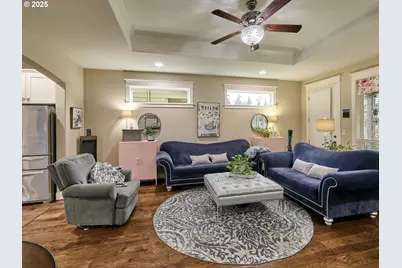 422 Turnberry Ave, Woodburn, OR 97071 - Photo 11