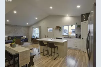 1015 Peach Rd, Winlock, WA 98596 - Photo 13