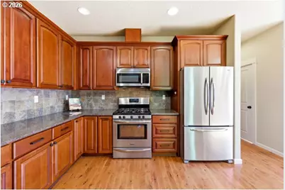 1743 SE Marion St, Portland, OR 97202 - Photo 13