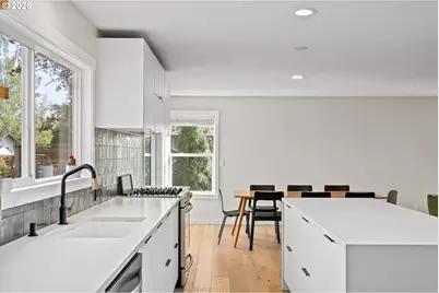 14375 SW Barlow Ct, Beaverton, OR 97008 - Photo 17