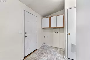 30839 Washington St, Lebanon, OR 97355 - Photo 21