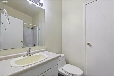 30839 Washington St, Lebanon, OR 97355 - Photo 25