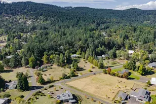 6390 NW Sumac Dr, Corvallis, OR 97330 - Photo 15