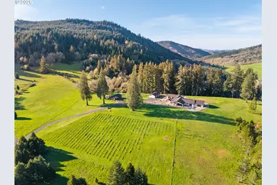 5996 Hayhurst Rd, Yoncalla, OR 97499 - Photo 39