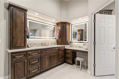 5996 Hayhurst Rd, Yoncalla, OR 97499 - Photo 25