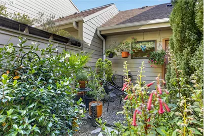 325 SE 146th Ave, Portland, OR 97233 - Photo 15