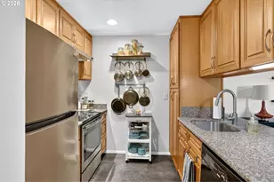 325 SE 146th Ave, Portland, OR 97233 - Photo 19