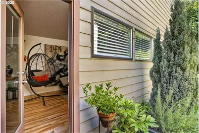 325 SE 146th Ave, Portland, OR 97233 - Photo 11
