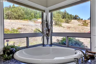 485 Andrews Rd, Yoncalla, OR 97499 - Photo 29