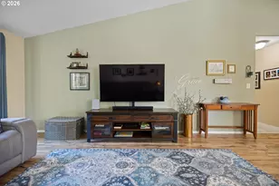 1275 Crystal Ln, Lafayette, OR 97127 - Photo 13