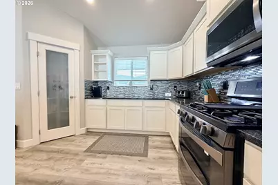 416 SW Desert Sky Dr, Hermiston, OR 97838 - Photo 9