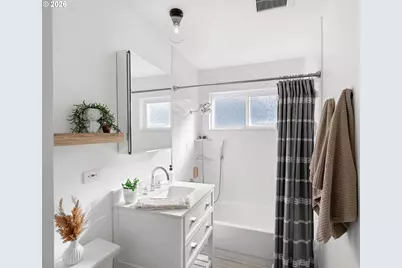 17126 SE Taylor St, Portland, OR 97233 - Photo 19