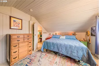 1170 NW 8th Ct, Lincoln City, OR 97367 - Photo 21