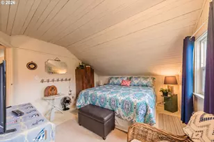 1170 NW 8th Ct, Lincoln City, OR 97367 - Photo 21