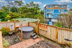1170 NW 8th Ct, Lincoln City, OR 97367 - Photo 39