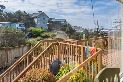 1170 NW 8th Ct, Lincoln City, OR 97367 - Photo 35