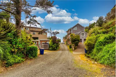 1170 NW 8th Ct, Lincoln City, OR 97367 - Photo 43