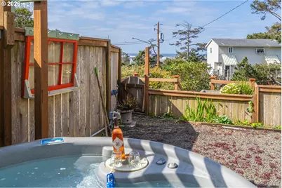 1170 NW 8th Ct, Lincoln City, OR 97367 - Photo 37