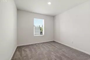 17 NE 134th Pl, Portland, OR 97230 - Photo 27
