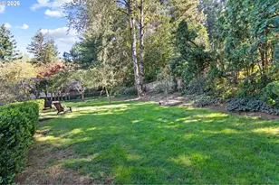 12332 SW 57th Ave, Portland, OR 97219 - Photo 23