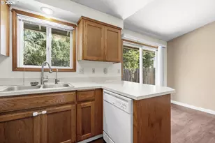 219 E Mission Dr, Newberg, OR 97132 - Photo 11
