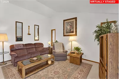 2362 Loch Dr, Springfield, OR 97477 - Photo 13