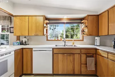 2378 19th St, Springfield, OR 97477 - Photo 19