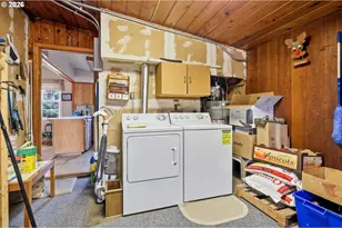 2378 19th St, Springfield, OR 97477 - Photo 29