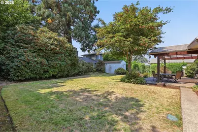 2378 19th St, Springfield, OR 97477 - Photo 33