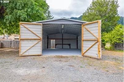 141 Poplar St, Powers, OR 97466 - Photo 27
