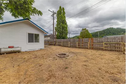 141 Poplar St, Powers, OR 97466 - Photo 31