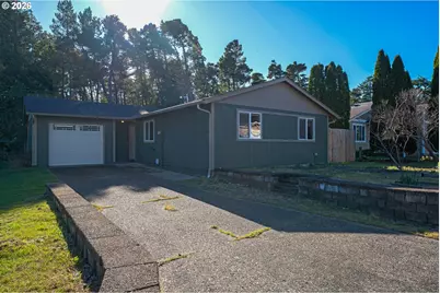1250 34th Pl, Florence, OR 97439 - Photo 3