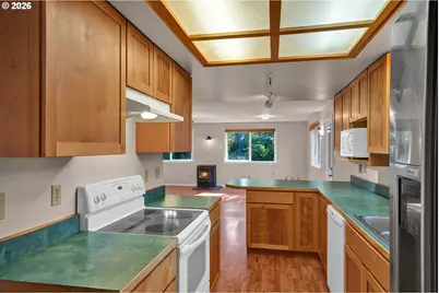 1250 34th Pl, Florence, OR 97439 - Photo 19