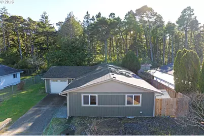 1250 34th Pl, Florence, OR 97439 - Photo 5