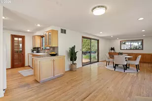 765 Foothill Dr, Eugene, OR 97405 - Photo 11