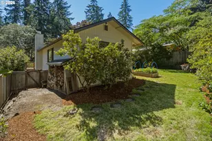 765 Foothill Dr, Eugene, OR 97405 - Photo 37