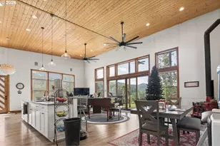 5795 Hubbard Creek Rd, Umpqua, OR 97486 - Photo 5