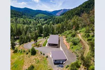 5795 Hubbard Creek Rd, Umpqua, OR 97486 - Photo 23