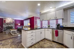 10535 SW 135th Ave, Beaverton, OR 97008 - Photo 23