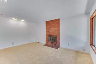 1617 NE Morgan St, Portland, OR 97211 - Photo 5