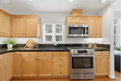 4884 NW Promenade Ter #301, Portland, OR 97229 - Photo 5