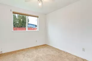 235 NW Fenton St, McMinnville, OR 97128 - Photo 27