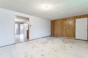 235 NW Fenton St, McMinnville, OR 97128 - Photo 5