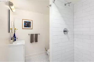 536 SE 17th Ave, Portland, OR 97214 - Photo 41